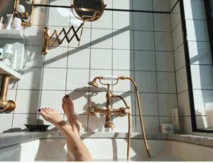 Investment Piece, Sunday Chronicles, fashion blogger, sitting in Bathwater, self care, moving on, 